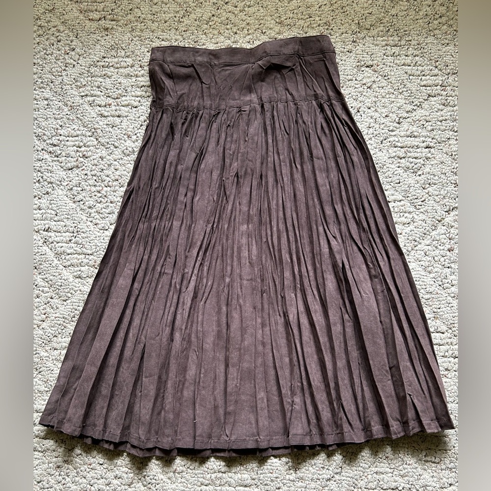 MUJI Elegant Brown Pleated Midi Skirt